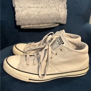 Classic light gray High-Top Sneakers